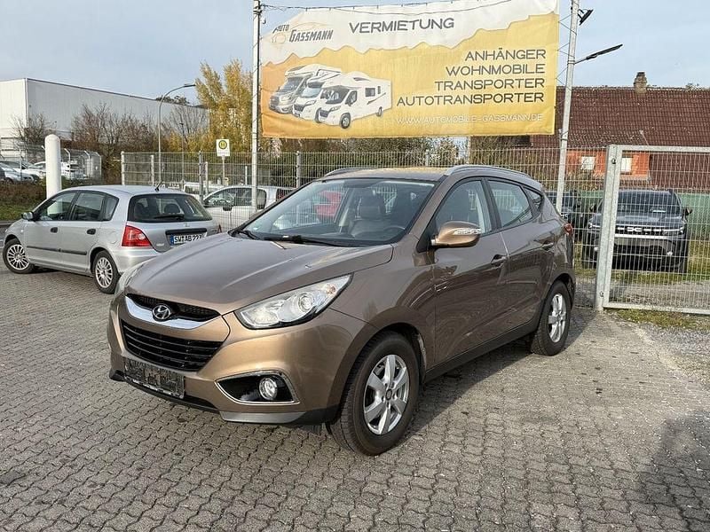 Braun Gebraucht 2012 Hyundai ix35 Style SUV | 7.990 € (Guter Preis) - Bild 1/4