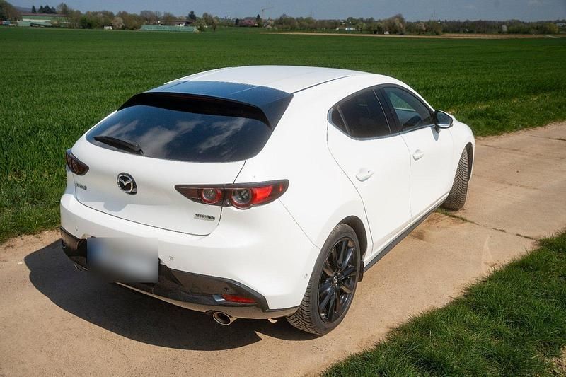Second-hand Mazda 3 Selection 179 CP (131 kW) 2020 Alb Berlinǎ