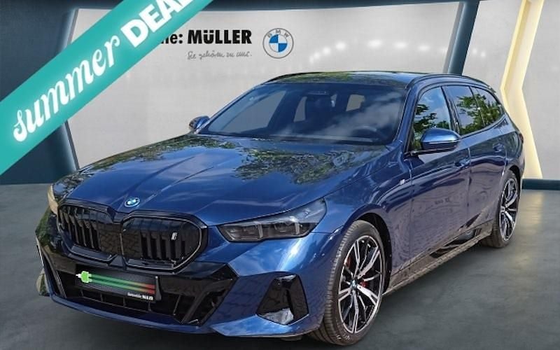 Blau Neu 2025 BMW i5 M Sport Limousine | 72.800 € (Fairer Preis) - Bild 1/4