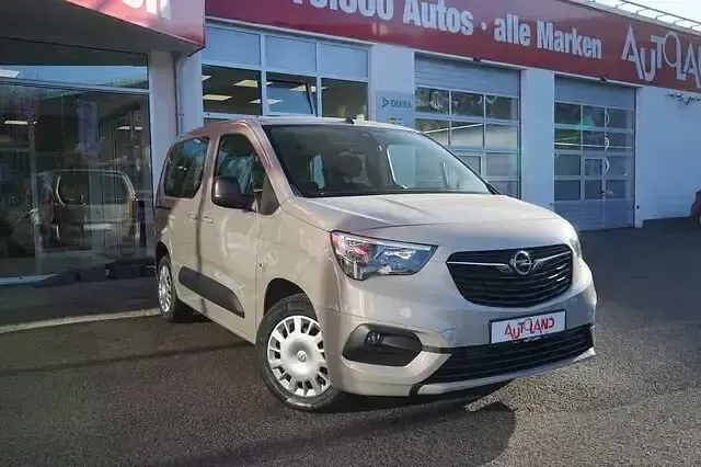 Gebraucht Opel Combo 110 PS (80 kW) 2022 Andere Van / Kleinbus
