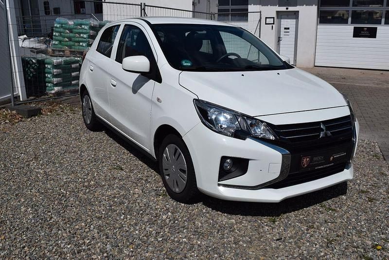 Second-hand Mitsubishi Space Star Select 71 CP (52 kW) 2022 Alb Hatchback