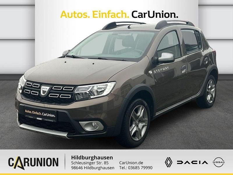 Gebraucht Dacia Sandero Stepway 90 PS (66 kW) 2017 Quarzitbraun metall Limousine
