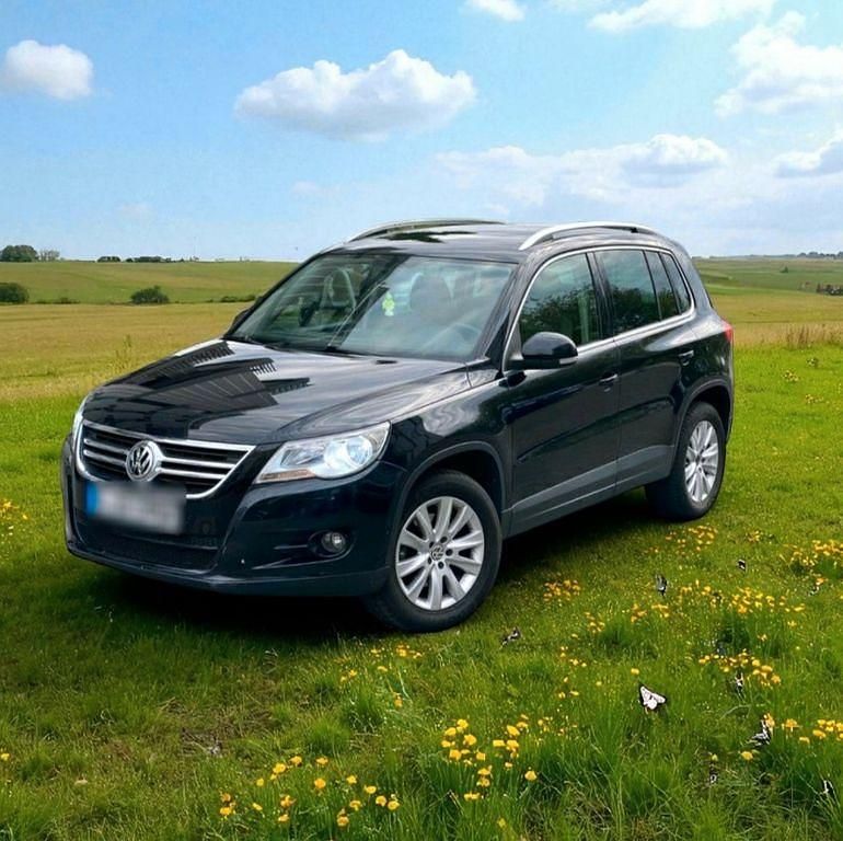 Schwarz Gebraucht 2009 VW Tiguan Sportline SUV | 7.200 € (Guter Preis) - Bild 1/4