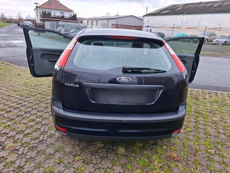 Gebraucht Ford Focus 80 PS (58 kW) 2005 Blau Limousine