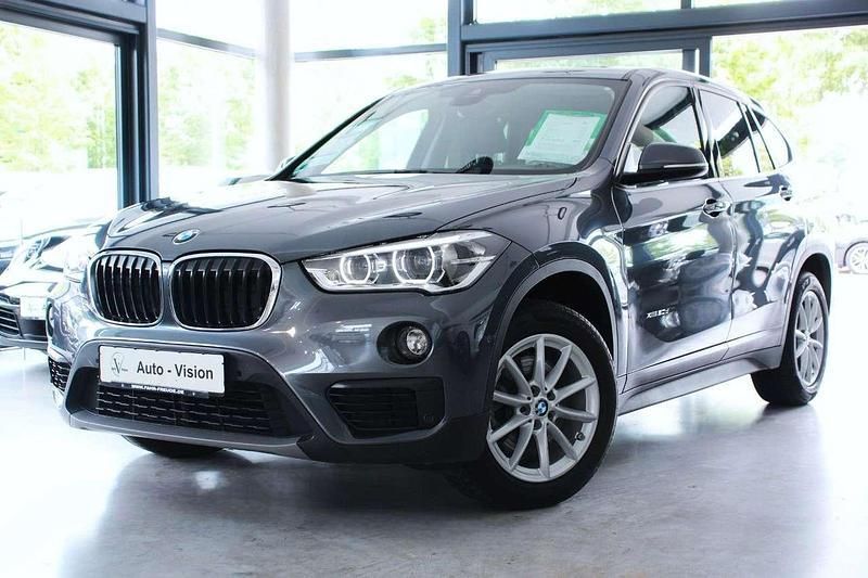 Grau Gebraucht 2016 BMW X1 Advantage SUV | 13.690 € (Fairer Preis) - Bild 1/4