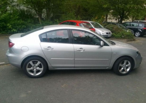 Gebraucht Mazda 3 105 PS (77 kW) 2004 Silber metallic Limousine