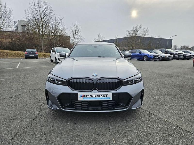 Używany BMW 320 Performance 190 KM (139 kW) 2025 Szary Sedan/Limuzyna