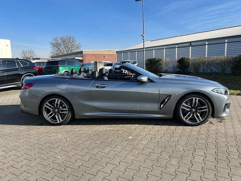 Grau Gebraucht 2021 BMW 840 Coupé | 68.000 € (Teuer) - Bild 1/4