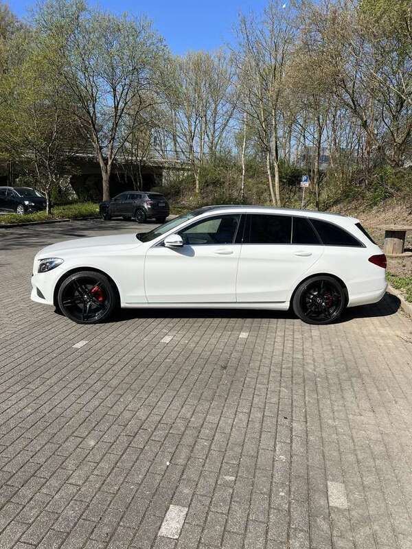 Weiß Gebraucht 2016 Mercedes C220 Avantgarde Kombi | 16.100 € (Fairer Preis) - Bild 1/4