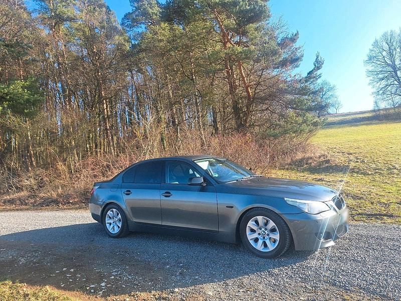 Gebraucht BMW 525 177 PS (130 kW) 2005 Grau Limousine