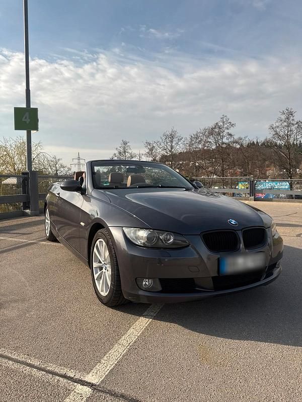 Gebraucht BMW 325 Cabriolet 218 PS (160 kW) 2008 Grau Cabrio