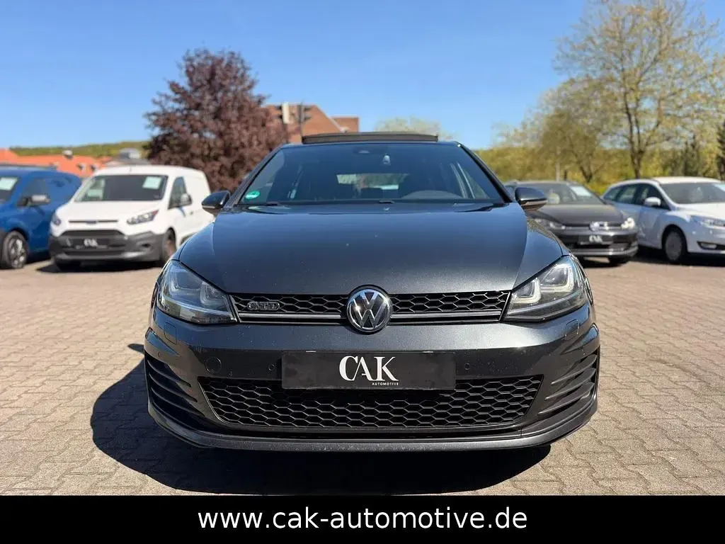 Second-hand VW Golf VII Sportline 184 CP (135 kW) 2015 Gri Berlinǎ