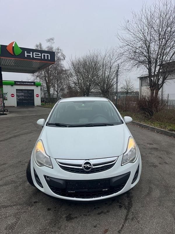 Gebraucht Opel Corsa Selection 69 PS (50 kW) 2013 Weiß Kleinwagen
