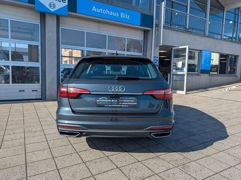 Gebraucht Audi A4 Business 150 PS (110 kW) 2023 Grau Kombi