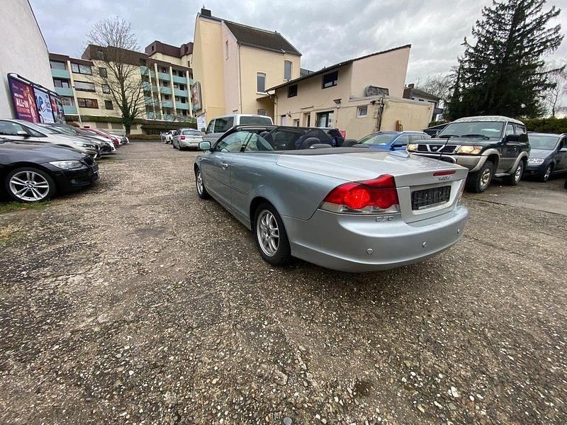 Gebraucht Volvo C70 Summum 136 PS (100 kW) 2009 Silber Cabrio