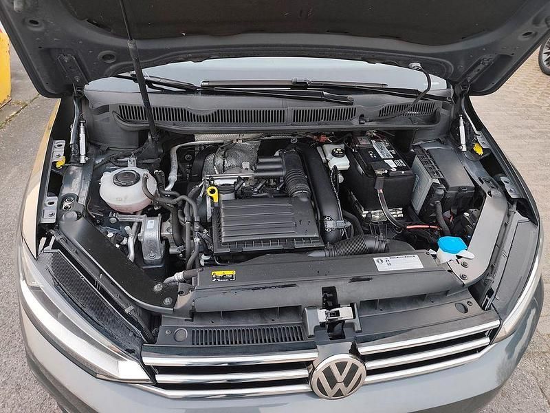 Gebraucht VW Touran Join 110 PS (80 kW) 2018 Grau Van / Kleinbus