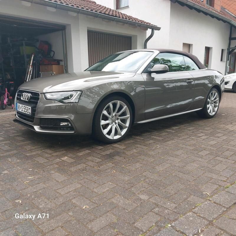 Grau Gebraucht 2016 Audi A5 Cabriolet Cabrio | 18.000 € (Fairer Preis) - Bild 1/4