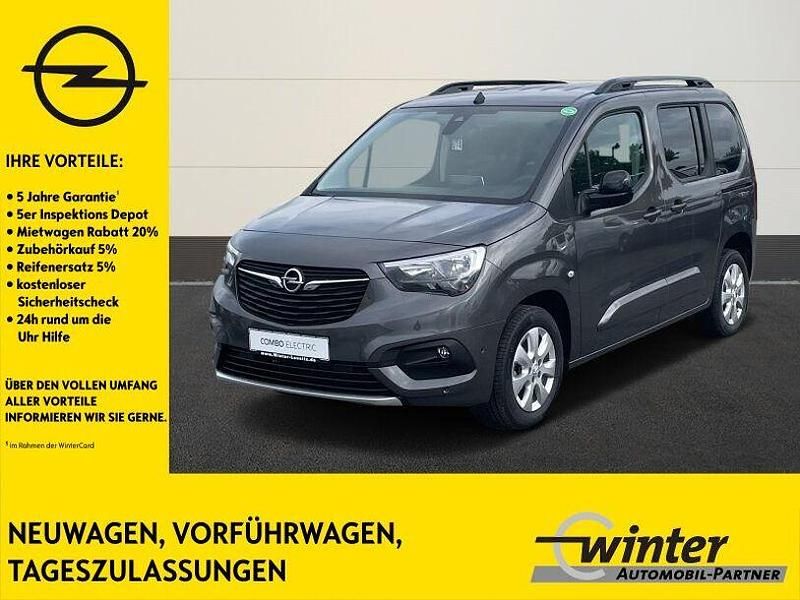 Vulkan grau (metallic) Gebraucht 2023 Opel Combo-e Life Ultimate Van / Kleinbus | 24.890 € (Guter Preis) - Bild 1/4