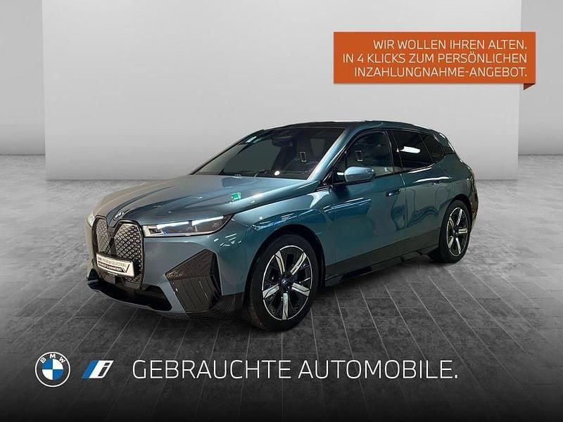 Blau Gebraucht 2023 BMW iX Sport Line SUV | 56.909 € (Teuer) - Bild 1/4