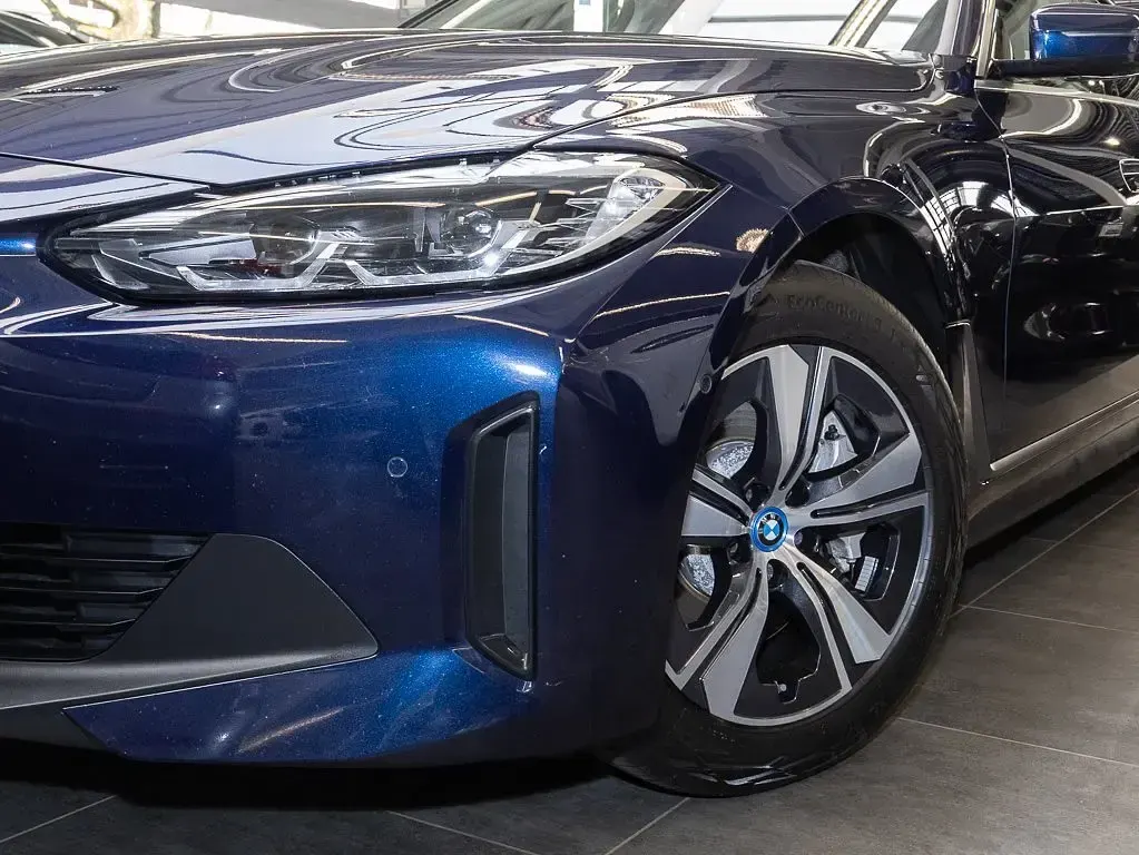 Gebraucht BMW i4 250 kW (340 PS) 2023 Blau Limousine