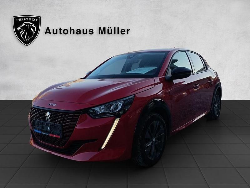 Gebraucht Peugeot e-208 Allure 100 kW (136 PS) 2022 Rot Kleinwagen