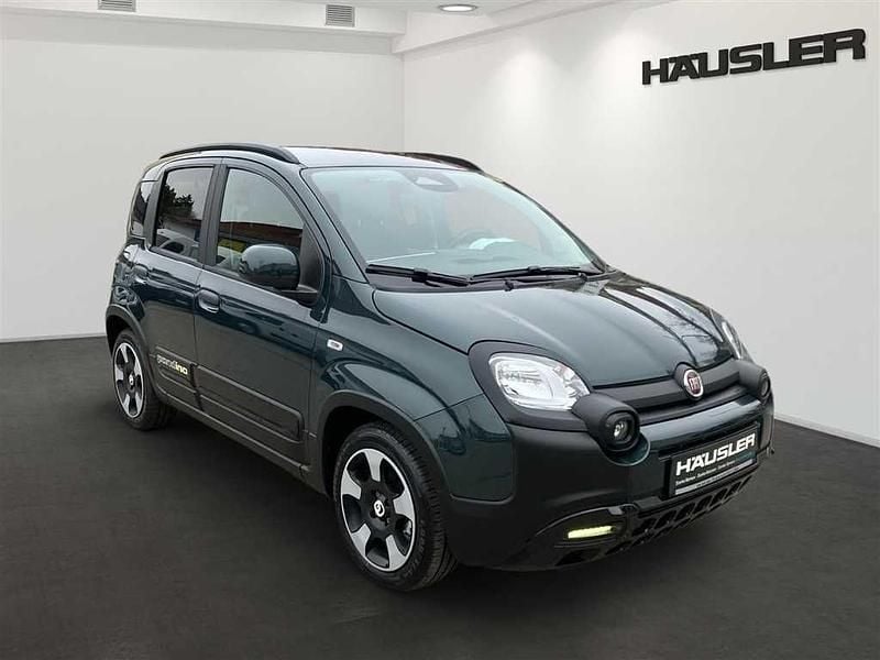 Neu Fiat Panda Cross Cross 69 PS (50 kW) 2026 Foresta grün Kleinwagen