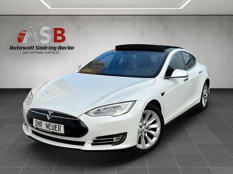 Weiß Gebraucht 2016 Tesla Model S Limousine | 31.999 € (Teuer) - Bild 1/4