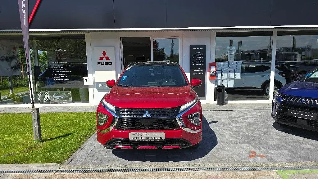 Używany Mitsubishi Eclipse Cross Top 188 KM (138 kW) 2022 Czerwony SUV