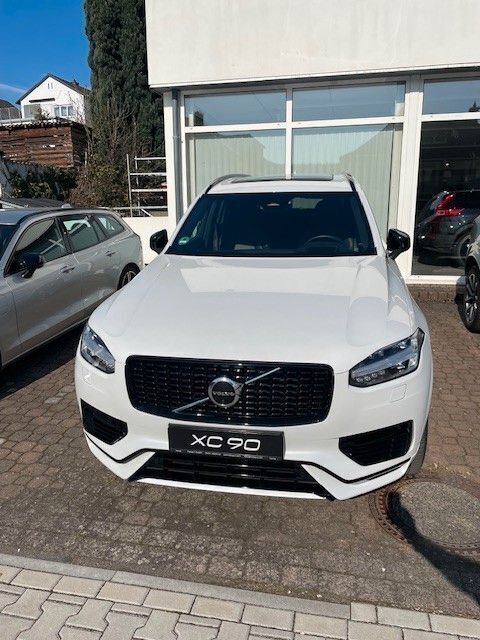 Weiß Gebraucht 2022 Volvo XC90 Ultimate SUV | 61.599 € (Teuer) - Bild 1/4