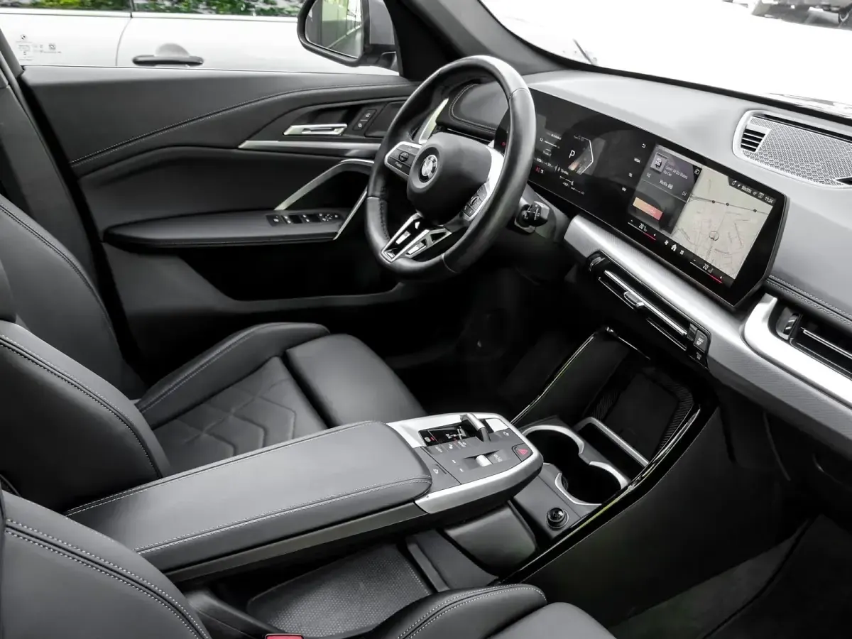 Gebraucht BMW X1 M Sport 163 PS (119 kW) 2025 Bmw individual storm SUV