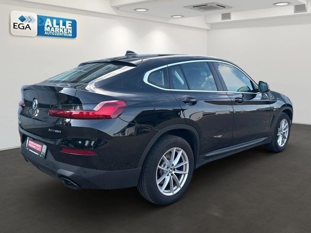Gebraucht BMW X4 Basis 183 PS (134 kW) 2022 Schwarz SUV