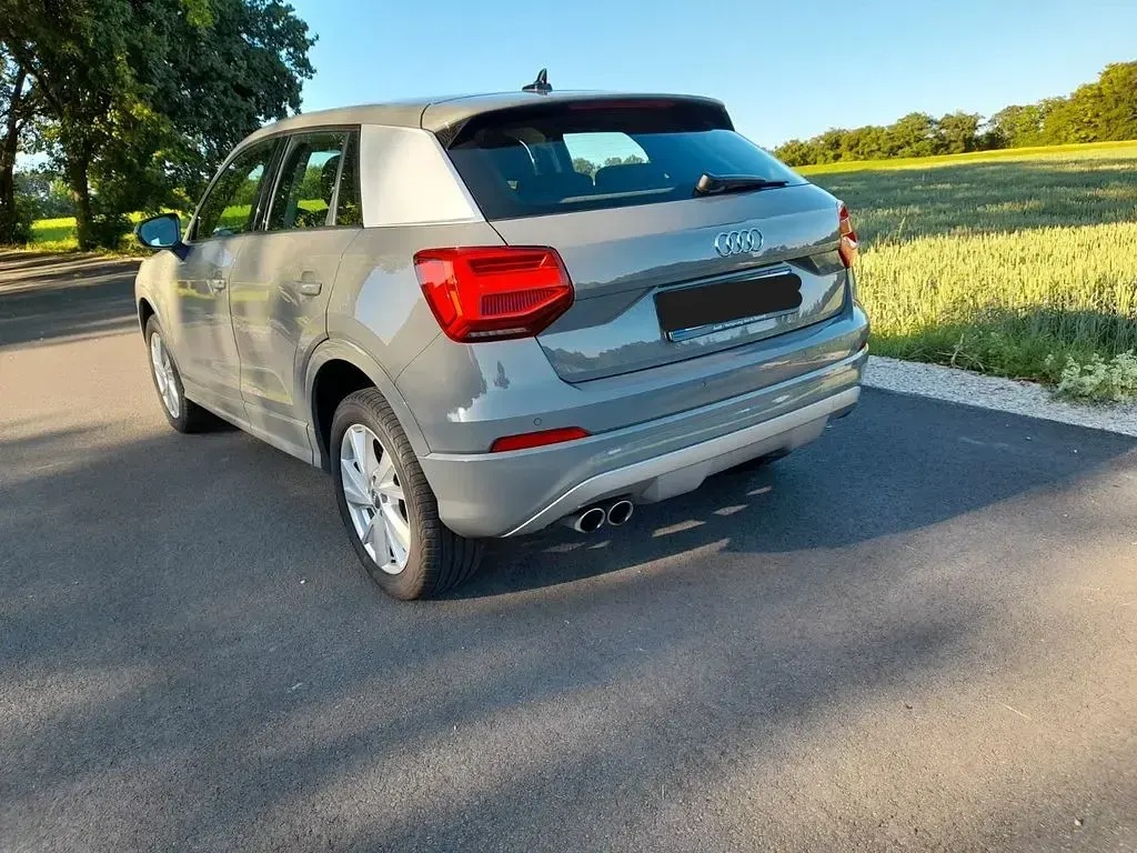 Gebraucht Audi Q2 Sport 150 PS (110 kW) 2020 Grau SUV