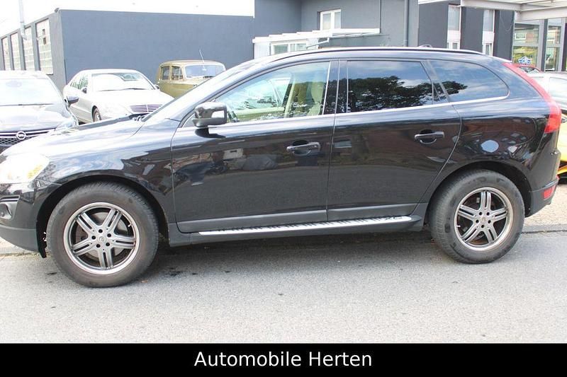 Gebraucht Volvo XC60 Momentum 185 PS (136 kW) 2009 Schwarz SUV