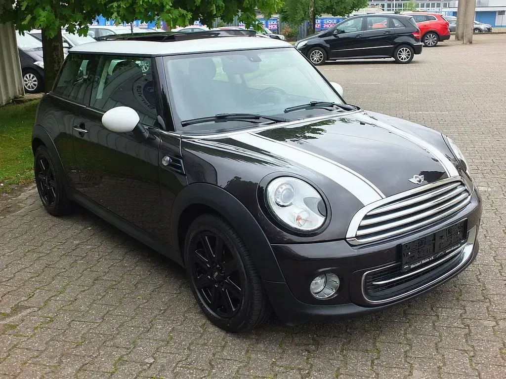 Gebraucht Mini Cooper Brick Lane 122 PS (89 kW) 2014 Iced chocolate Kleinwagen