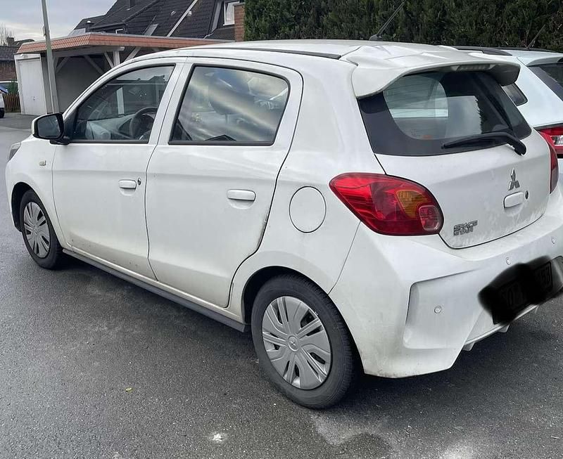 Gebraucht Mitsubishi Space Star 71 PS (52 kW) 2020 Weiß Limousine