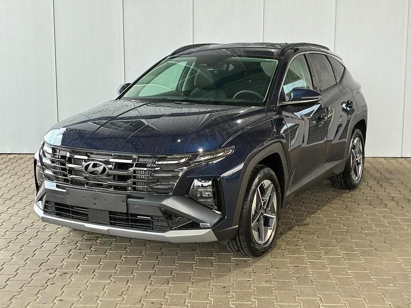 Sailing blue pearl Neu 2025 Hyundai Tucson Comfort SUV | 34.140 € (Superpreis) - Bild 1/4