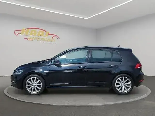 Gebraucht VW Golf VII Highline 149 PS (109 kW) 2018 Schwarz Limousine