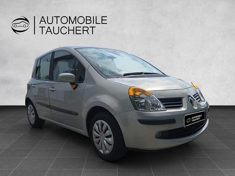 Grau Gebraucht 2006 Renault Modus Privilege Van / Kleinbus | 4.290 € (Teuer) - Bild 1/4