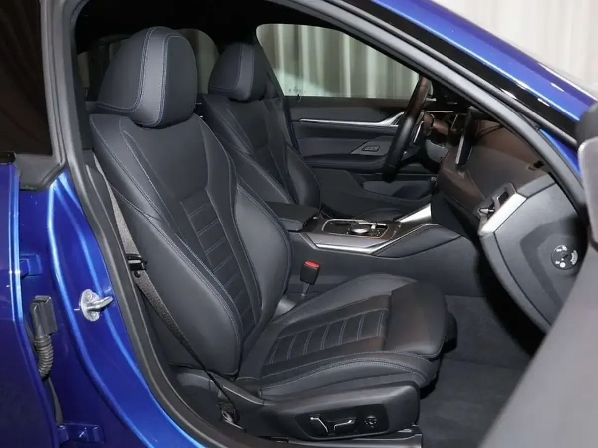 Gebraucht BMW M440 M Sport 374 PS (275 kW) 2025 Blau Coupé