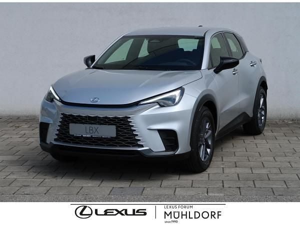 Neu Lexus LBX 136 PS (100 kW) 2025 Silber (platinsilber) SUV