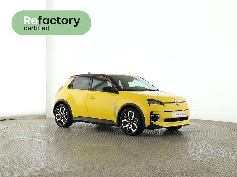 Gebraucht Renault 5 E-Tech Techno 89 kW (122 PS) 2025 Pop! gelb & dach schwarz Kleinwagen