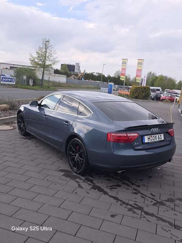 Blau Gebraucht 2015 Audi A5 Coupé | 16.000 € (Etwas zu teuer) - Bild 1/4