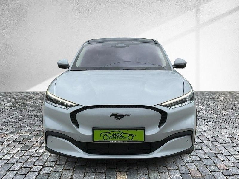 Gebraucht Ford Mustang Mach-E 216 kW (294 PS) 2022 Weißperleffekt SUV