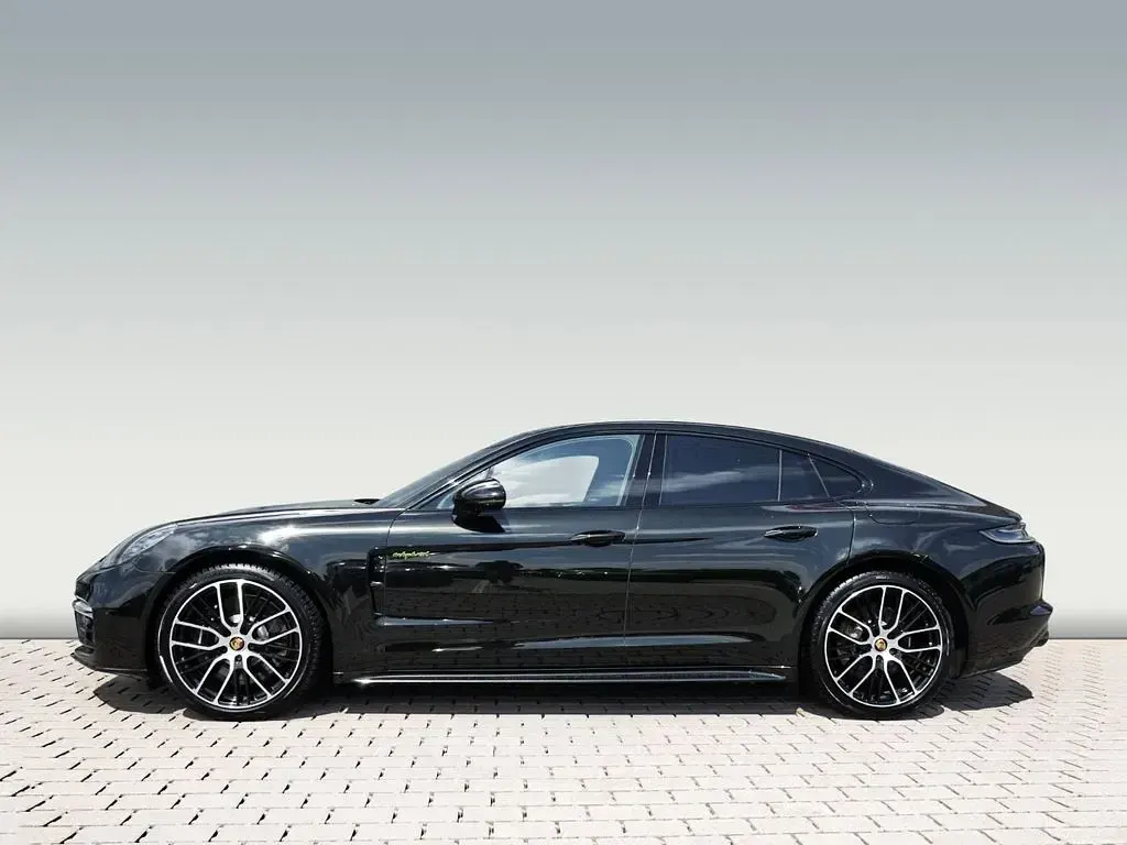 Gebraucht Porsche Panamera 4S E-Hybrid 560 PS (411 kW) 2021 Pts dunkelolive Kleinwagen