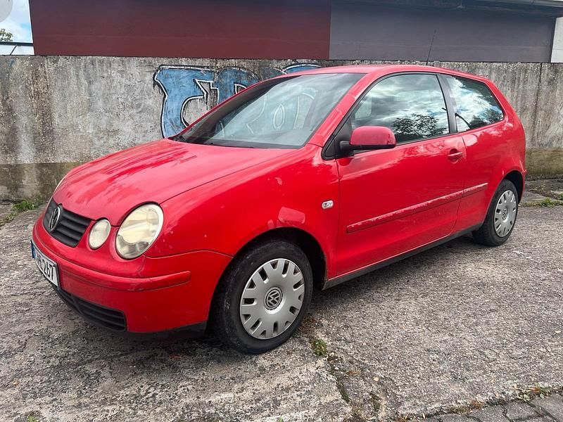 Rot Gebraucht 2004 VW Polo Kleinwagen | 990 € (Fairer Preis) - Bild 1/4