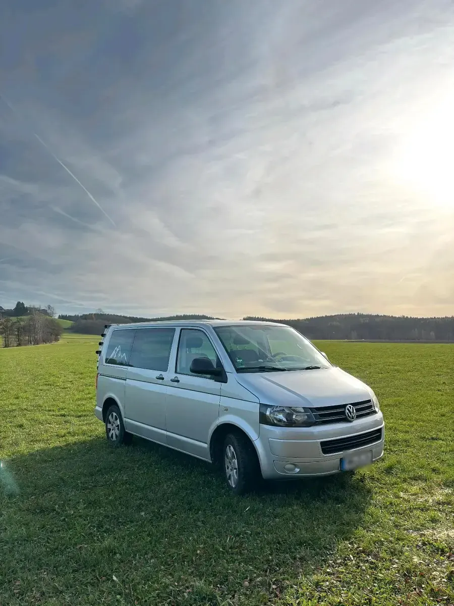 Gebraucht VW Multivan 140 PS (102 kW) 2014 Grau Van / Kleinbus