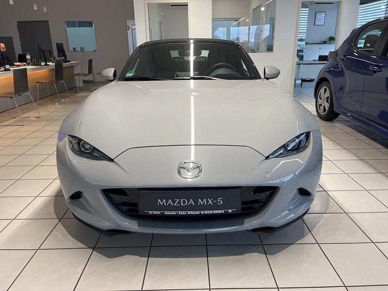Grau Neu 2025 Mazda MX5 Exclusive-Line Cabrio | 31.900 € (Fairer Preis) - Bild 1/4