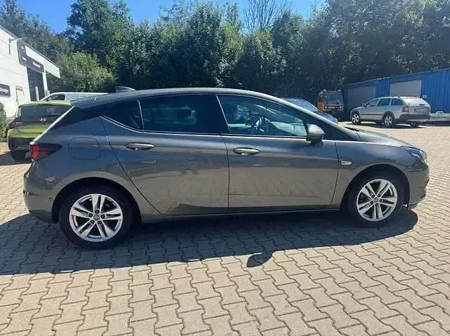 Gebraucht Opel Astra Active 125 PS (91 kW) 2017 Quarz grau Kleinwagen