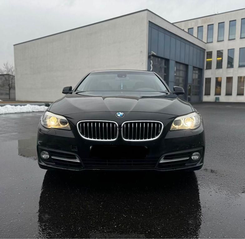 Gebraucht BMW 525 Performance 204 PS (150 kW) 2011 Schwarz Limousine