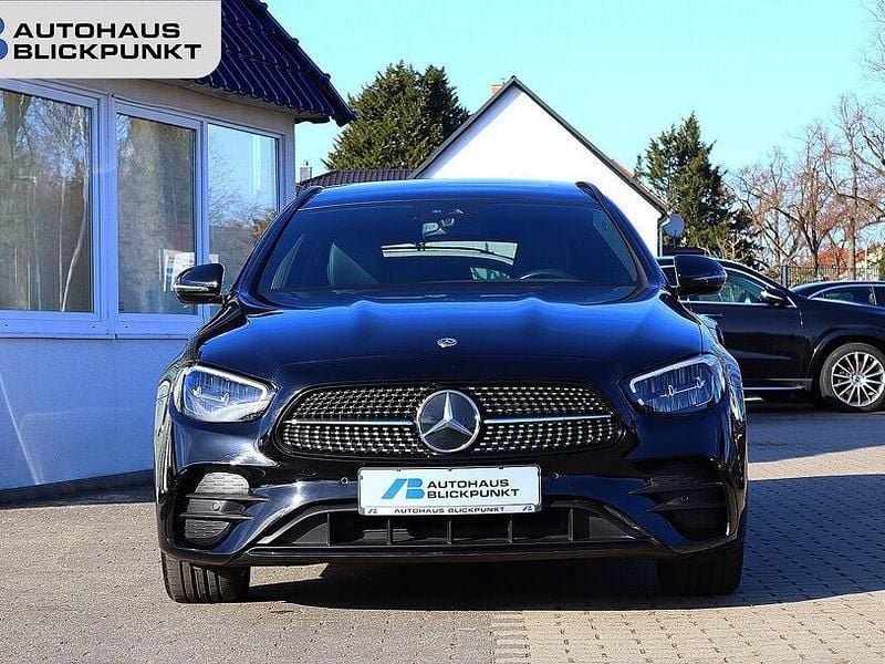 Gebraucht Mercedes E300 AMG 116 PS (85 kW) 2021 Schwarz